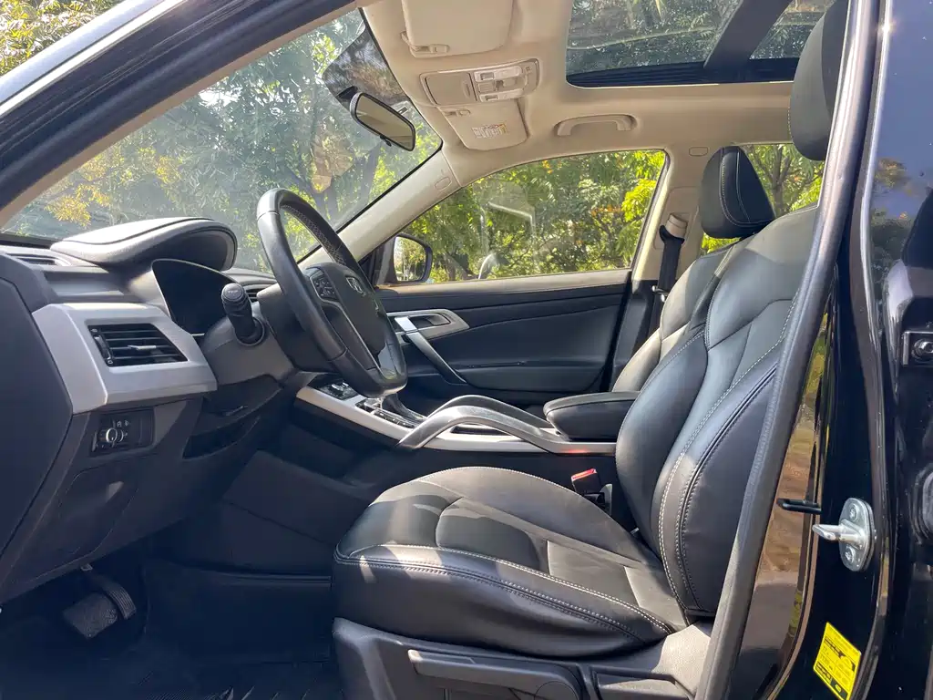 Geely Boyue — миниатюра 4