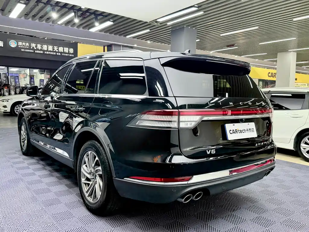 Lincoln Aviator — миниатюра 11