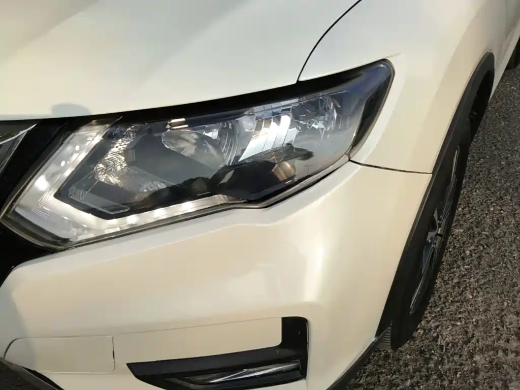 Nissan X-Trail — миниатюра 24