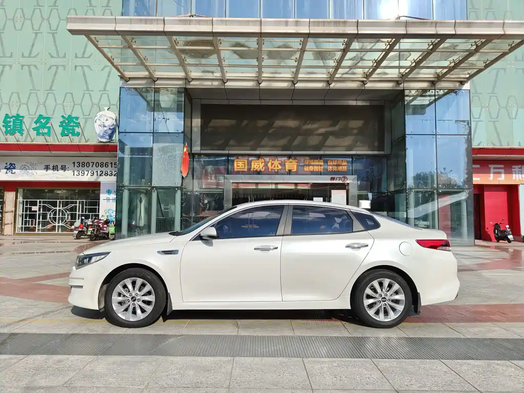 Kia K5 — миниатюра 3