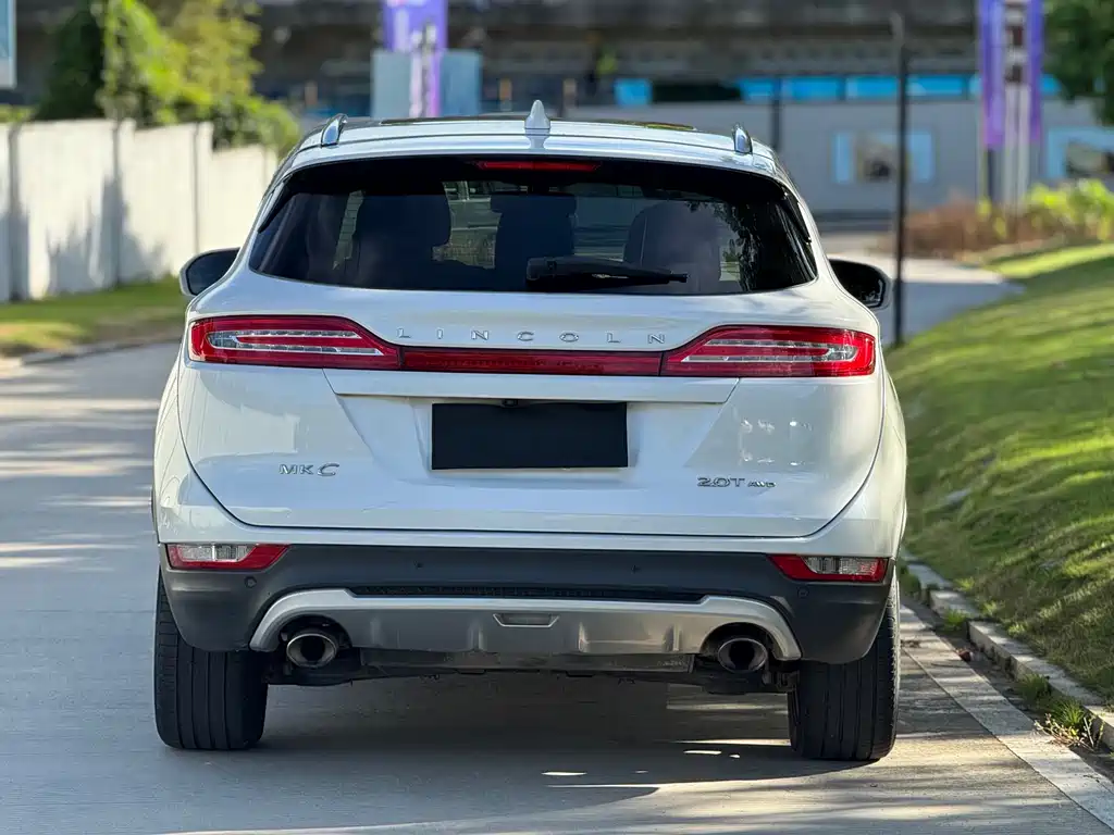 Lincoln MKC — миниатюра 6