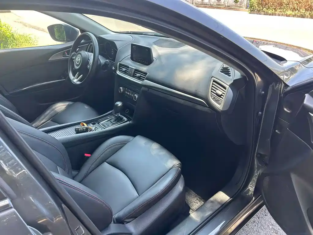 Mazda 3 Axela — миниатюра 6