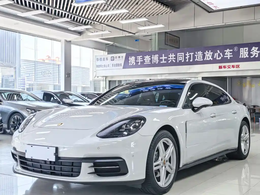 Porsche Panamera 2018