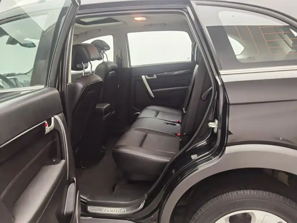 Chevrolet Captiva — миниатюра 15