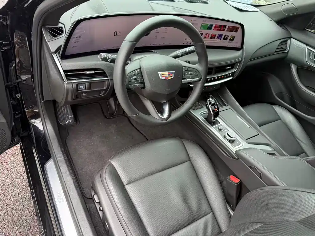 Cadillac CT5 — миниатюра 7