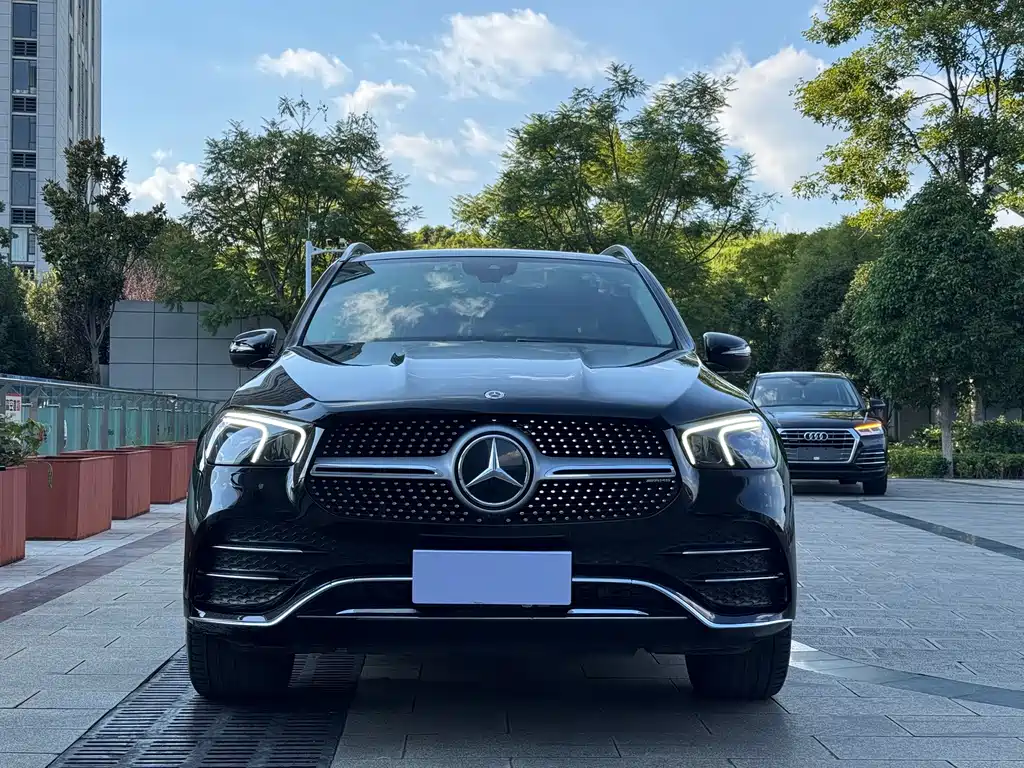 Mercedes-Benz GLE (Import) — миниатюра 45