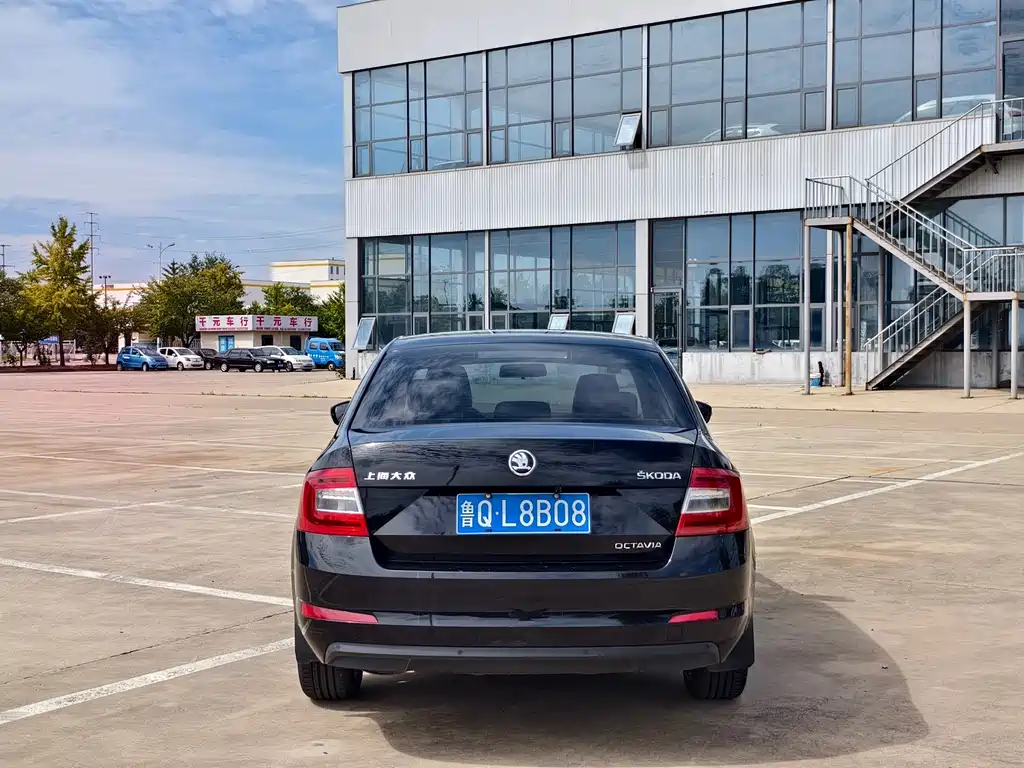 Skoda Octavia — миниатюра 5