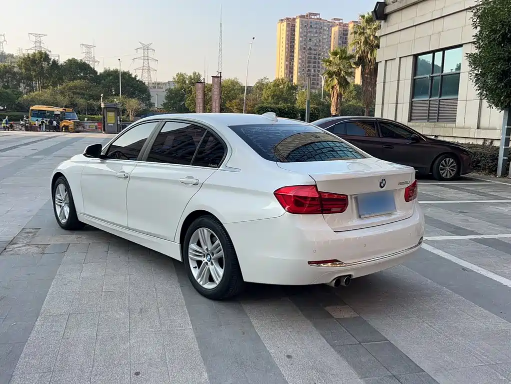 BMW 3 Series — миниатюра 24