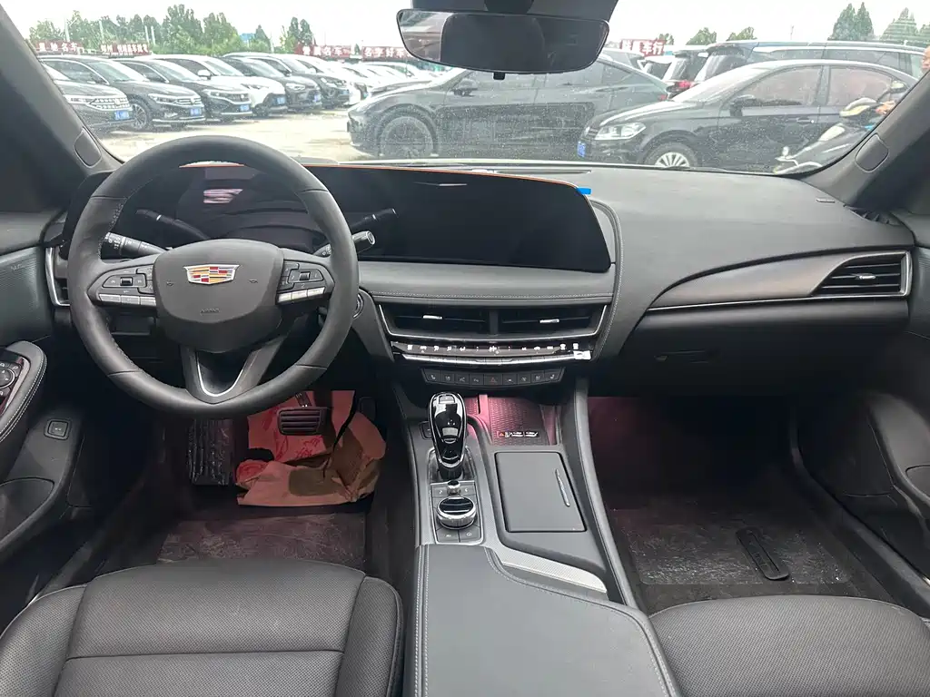 Cadillac CT5 — миниатюра 6