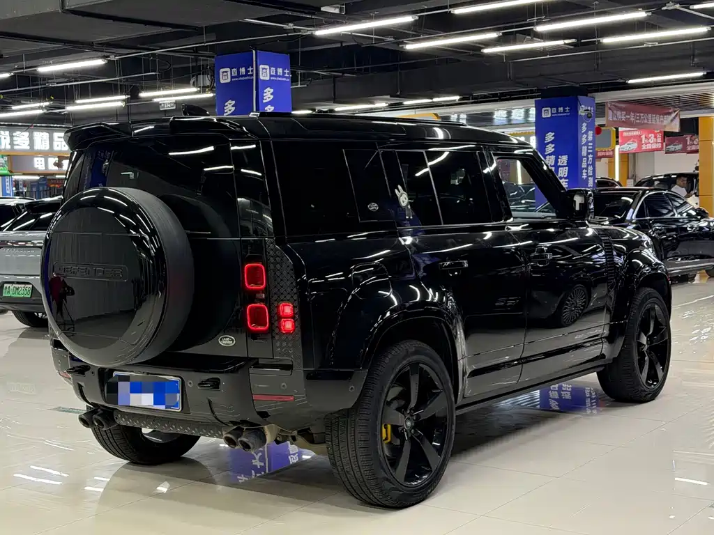 Land Rover Defender — миниатюра 6