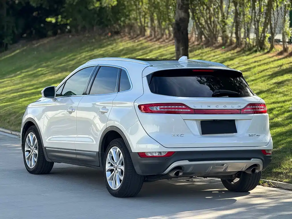 Lincoln MKC — миниатюра 5