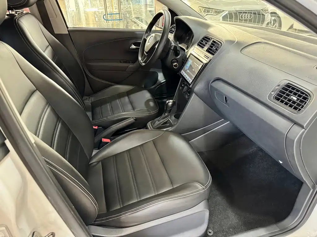 Volkswagen Polo — миниатюра 10