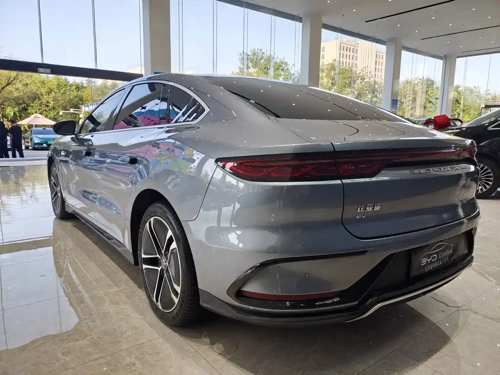 BYD Han — миниатюра 7