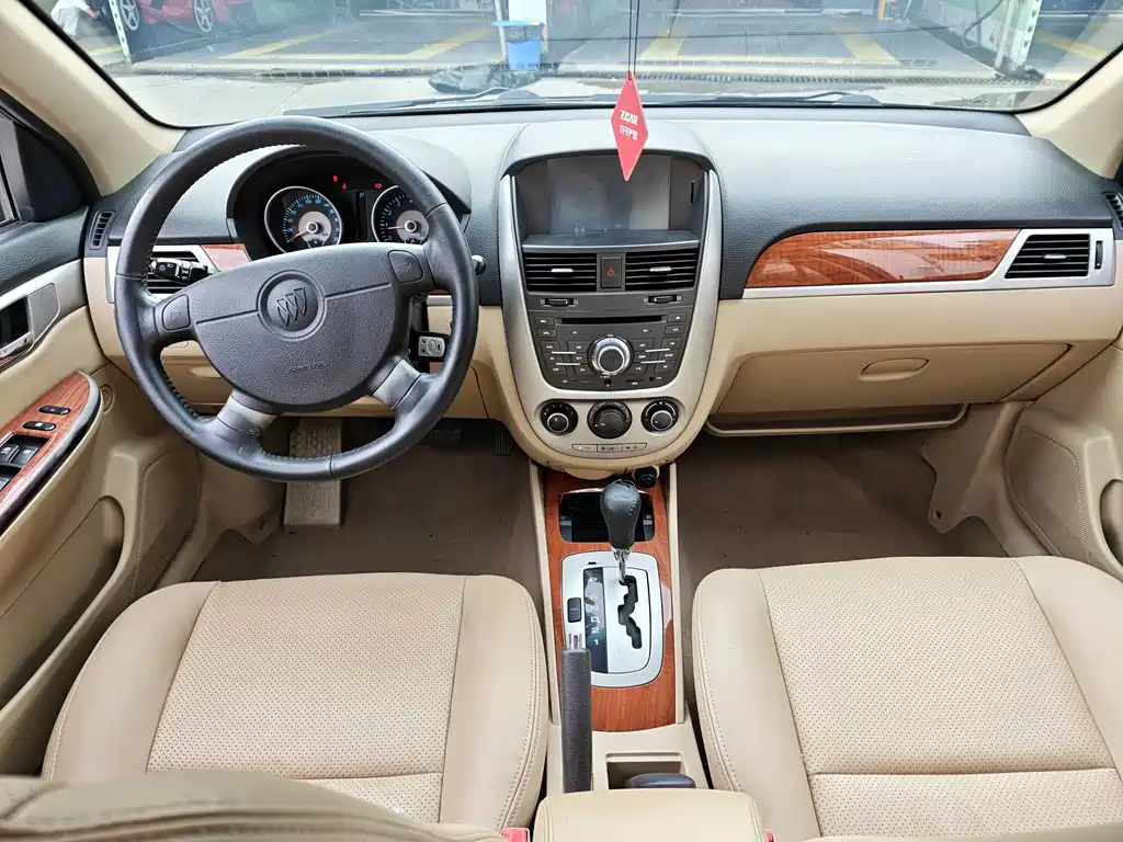 Buick Excelle — миниатюра 6