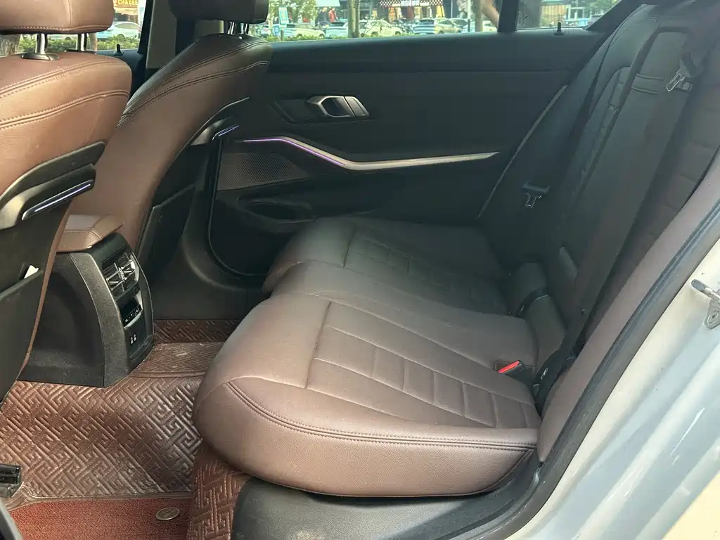 BMW 3 Series — миниатюра 6