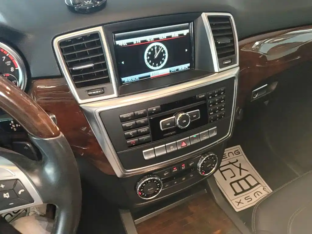 Mercedes-Benz M-Class — миниатюра 9