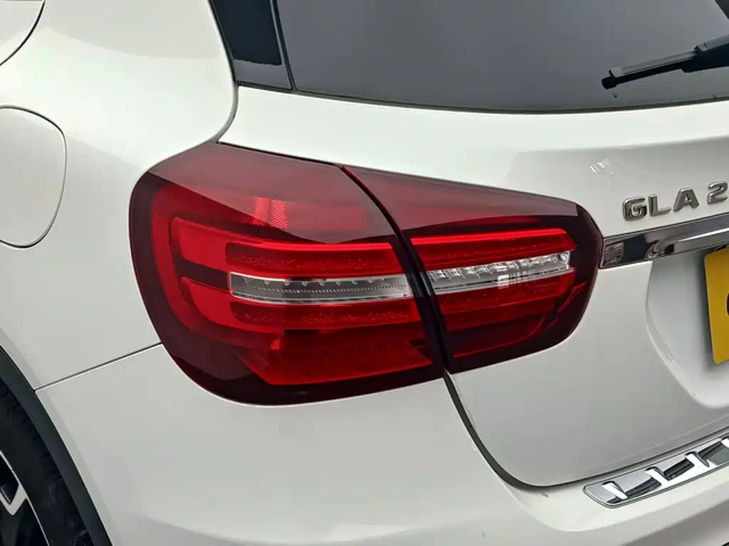 Mercedes-Benz GLA — миниатюра 14