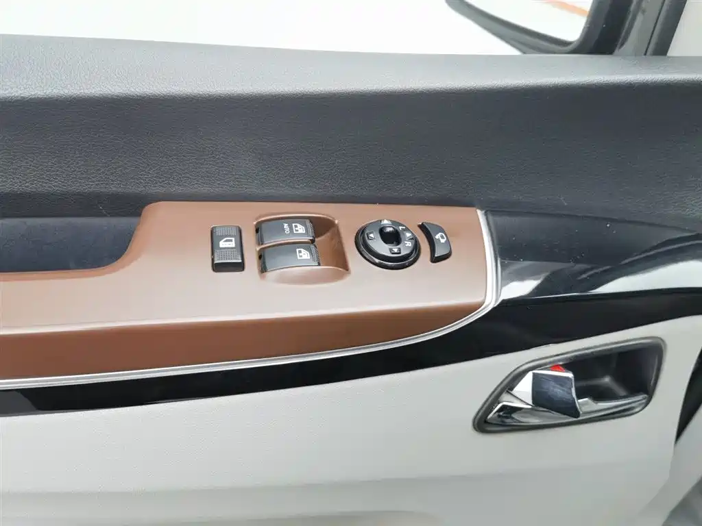 JIANGQI GROUP RUIFENG M5