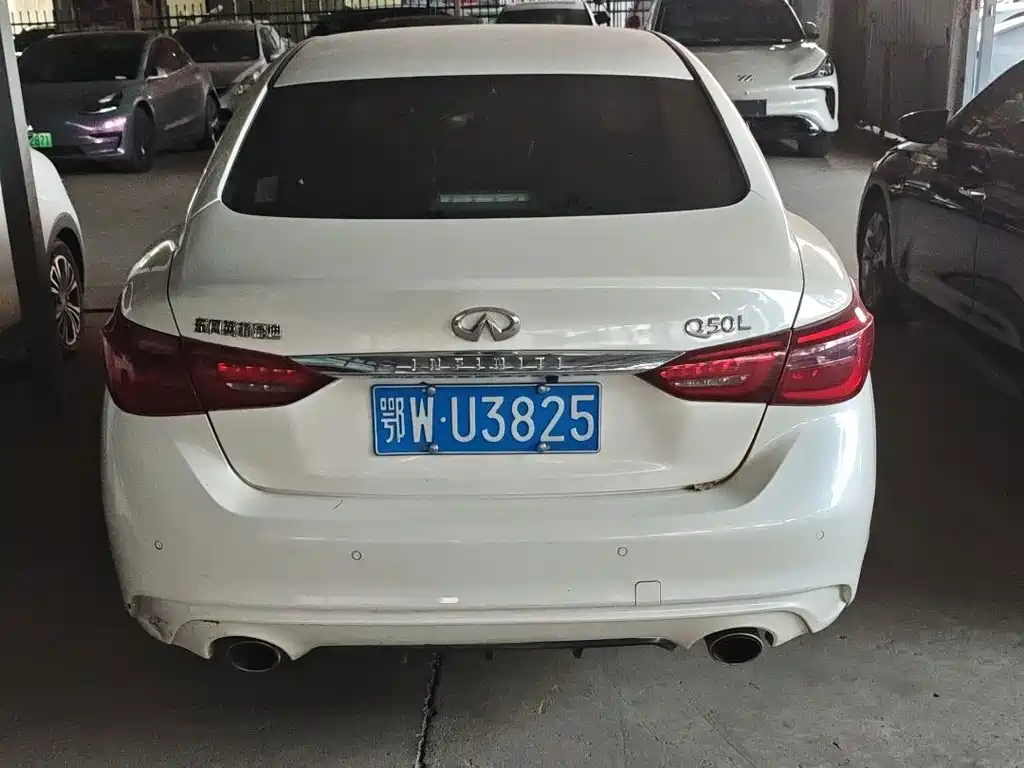 Infiniti Q50L — миниатюра 6