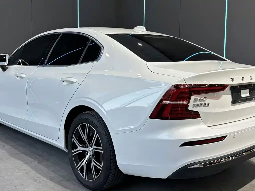 Volvo S60 — миниатюра 8