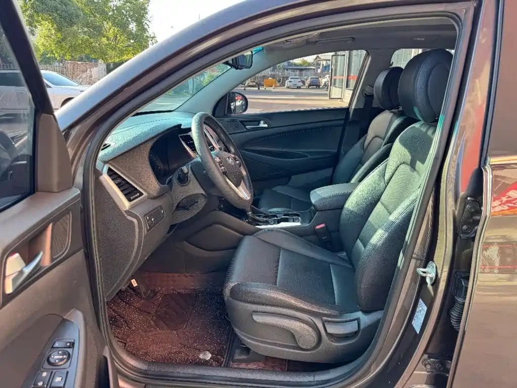 Hyundai Tucson — миниатюра 4