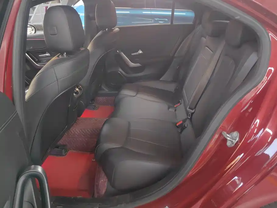 Mercedes-Benz A-Class — миниатюра 11