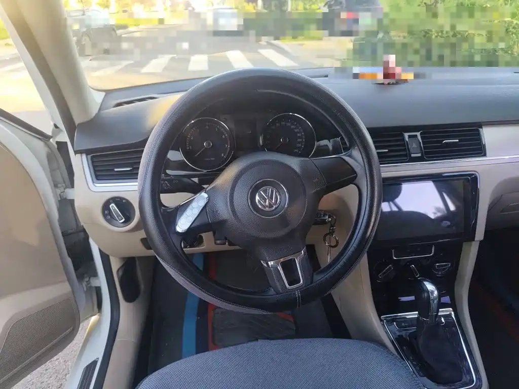Volkswagen Bora — миниатюра 3