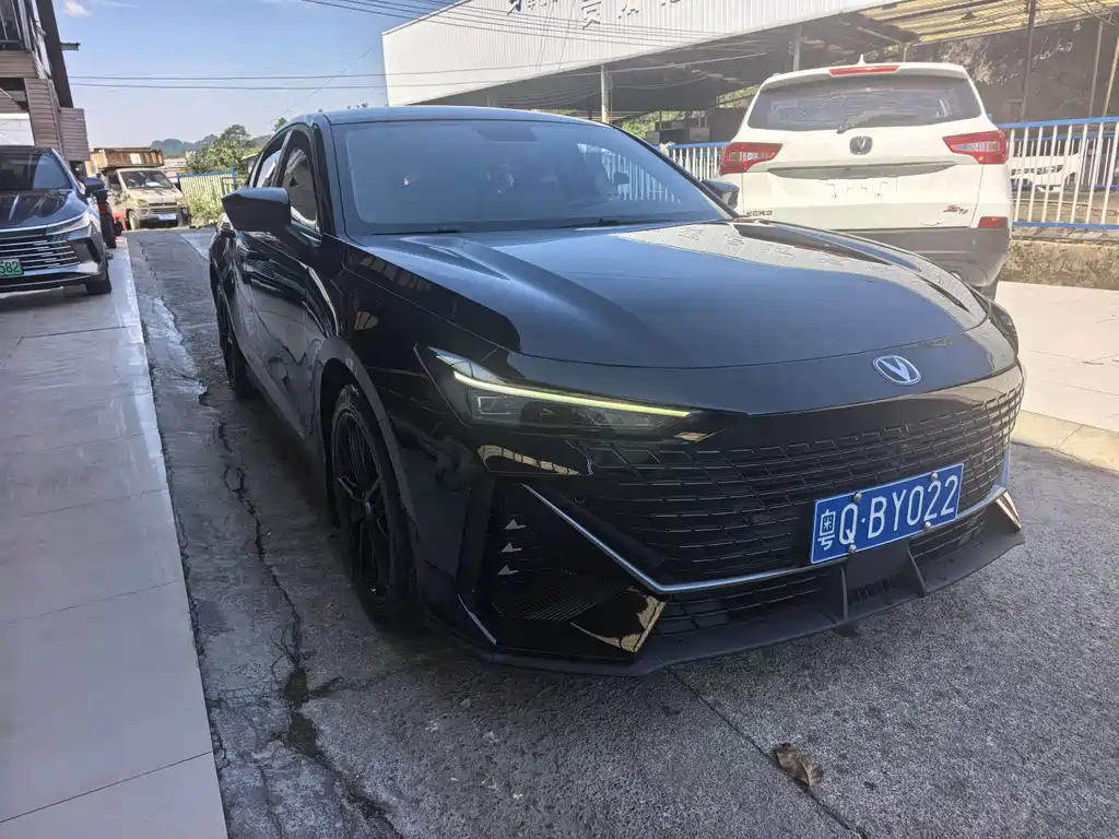 Changan UNI-V — миниатюра 3