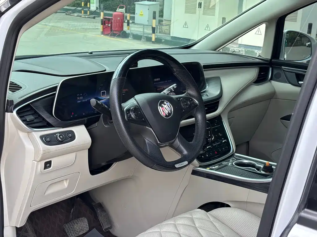 Buick GL8 — миниатюра 18