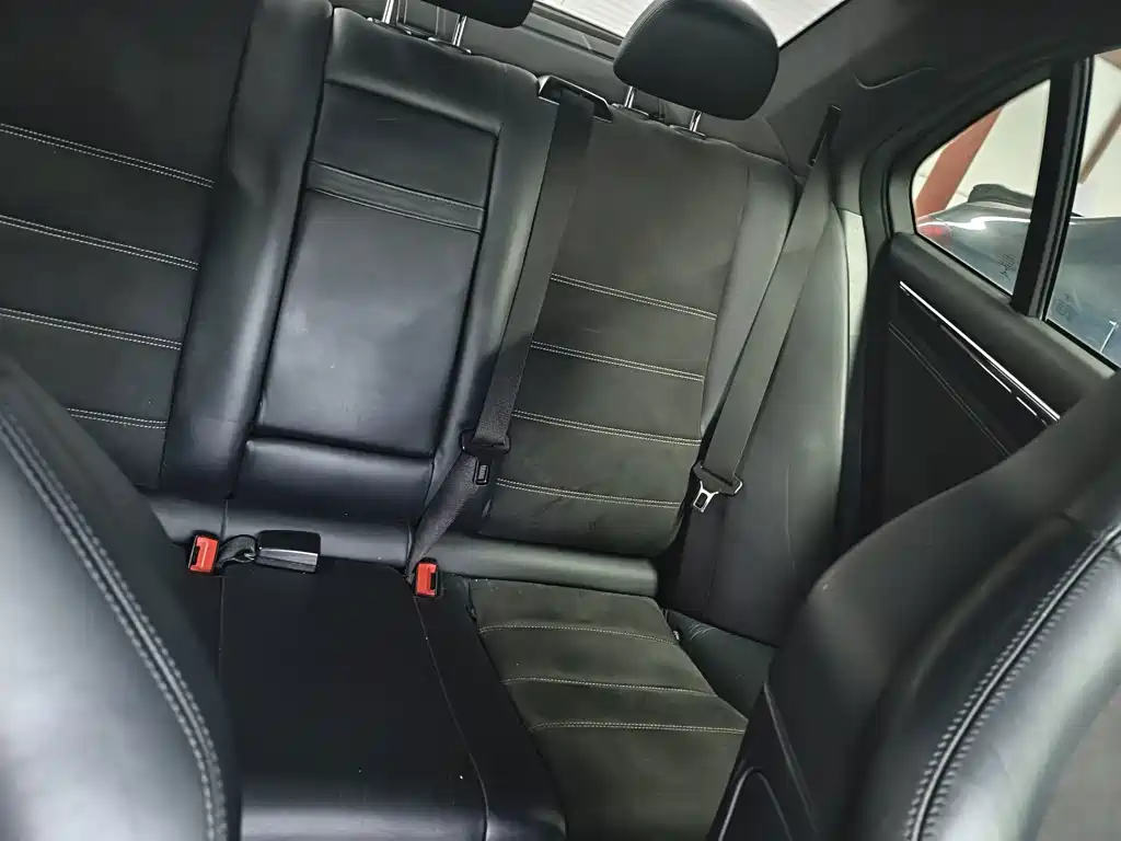 Mercedes-Benz C-Class AMG — миниатюра 5