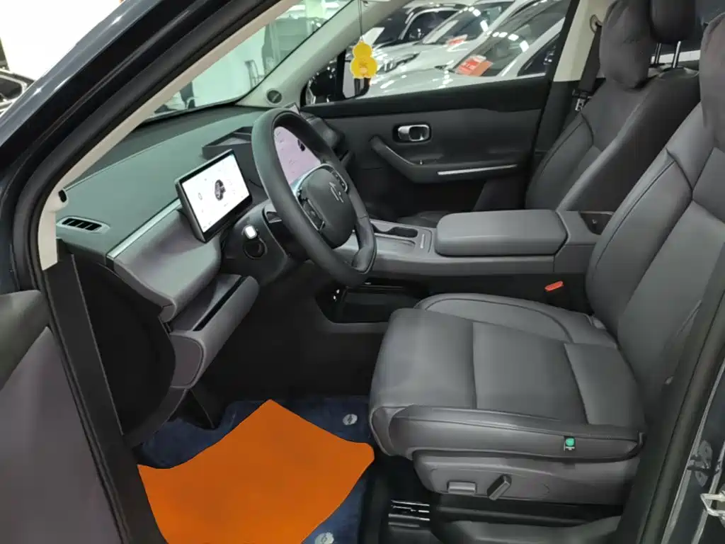 Leapmotor Leapmotor C10 — миниатюра 15