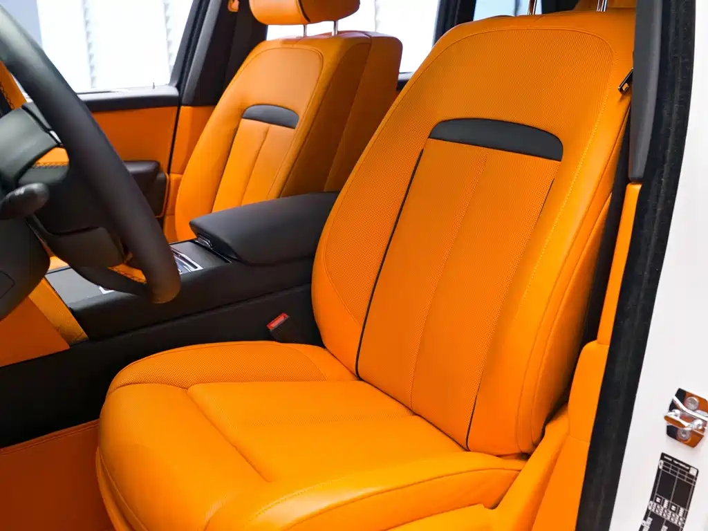 Rolls-Royce Cullinan — миниатюра 17