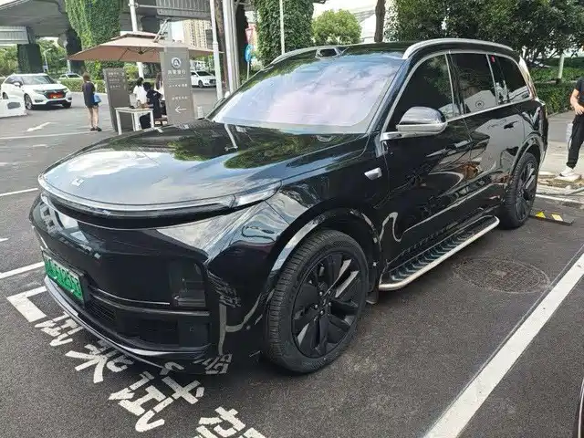 2023 Li Xiang L9