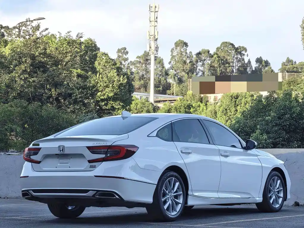 Honda Accord — миниатюра 14