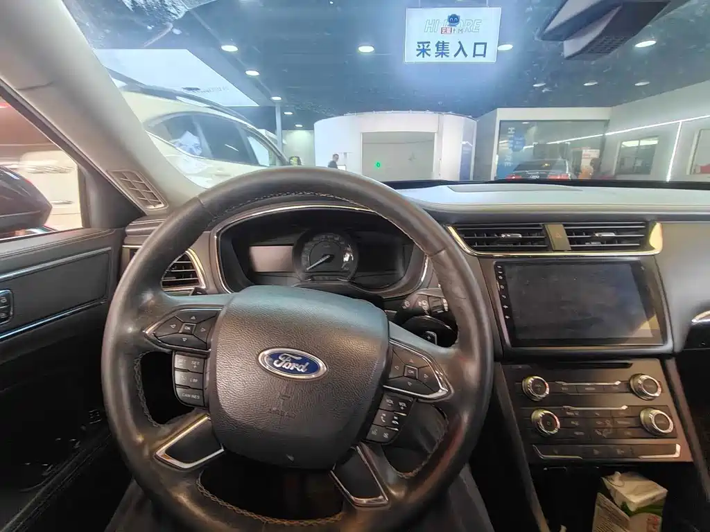 Ford Taurus — миниатюра 4
