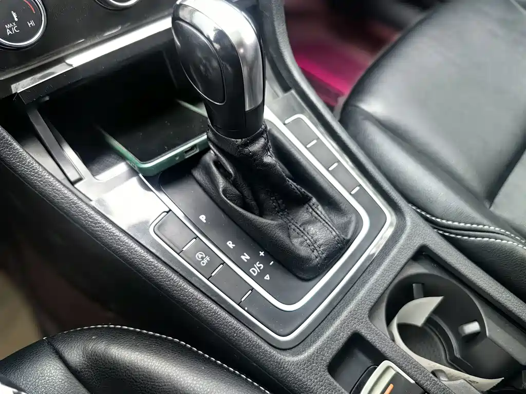 Volkswagen Golf — миниатюра 9