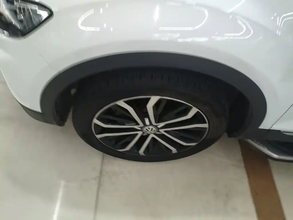 Volkswagen T-Roc — миниатюра 23