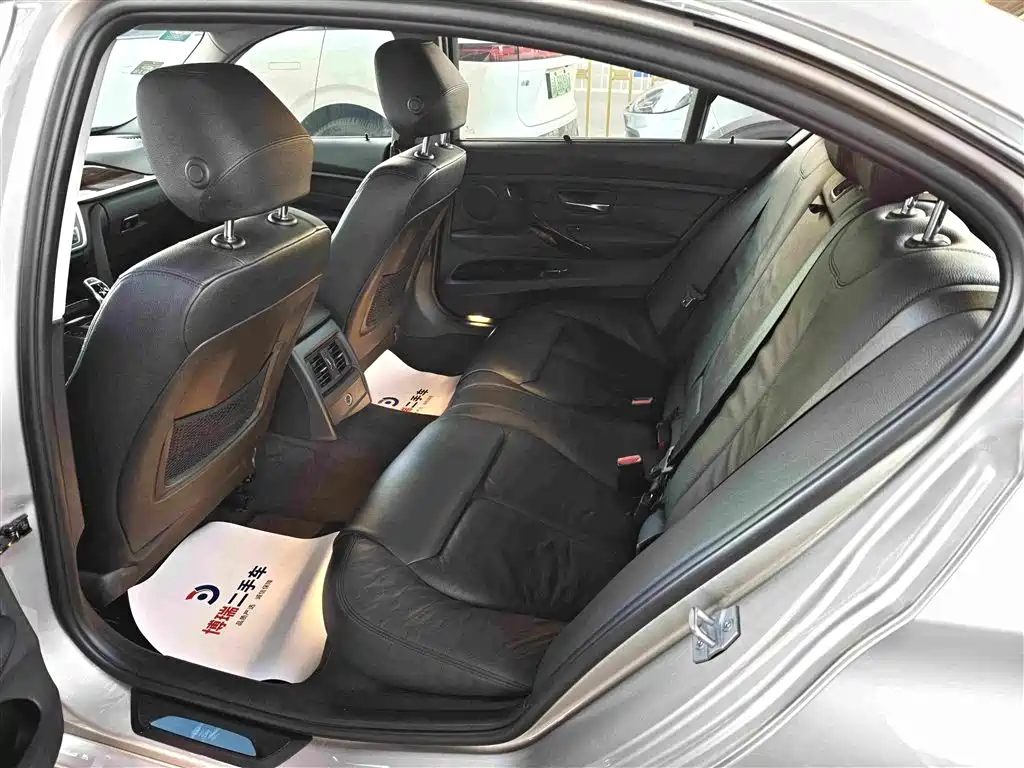 BMW 3 Series — миниатюра 9