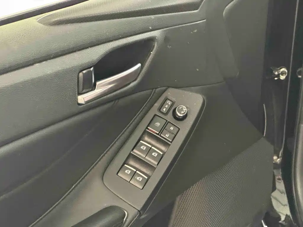 Toyota Avalon — миниатюра 10