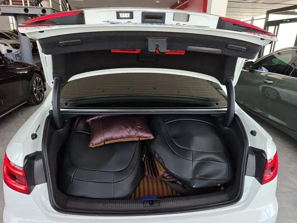 Audi A4L — миниатюра 19