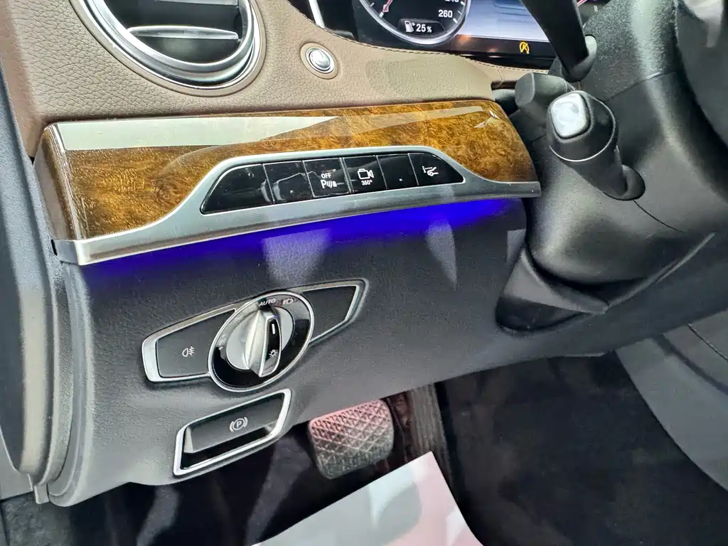 Mercedes-Benz S-Class — миниатюра 15