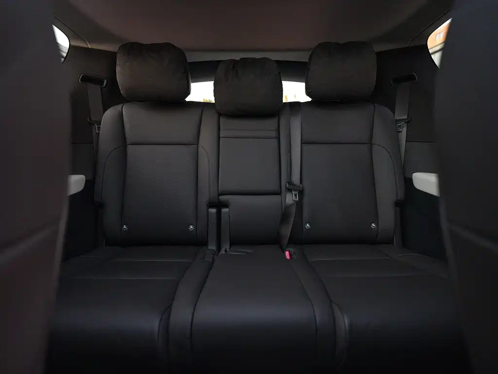 Li Auto Li MEGA — миниатюра 19