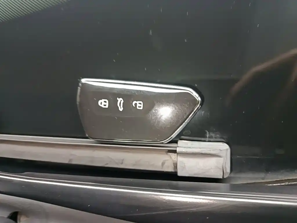 Volkswagen ID.4 Crozz — миниатюра 9