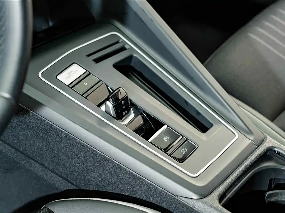 Volkswagen Golf — миниатюра 11