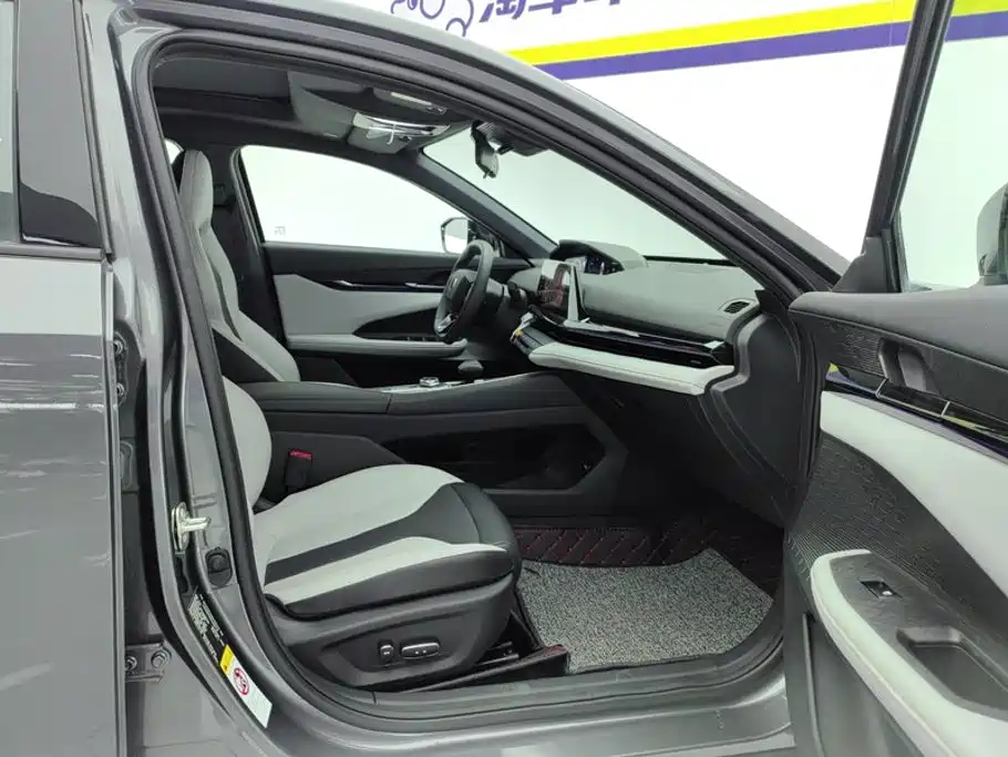 Changan UNI-V iDD — миниатюра 8