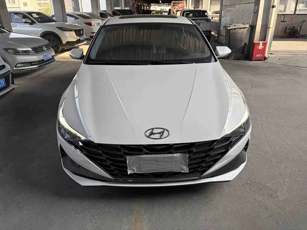 Hyundai Elantra — миниатюра 2