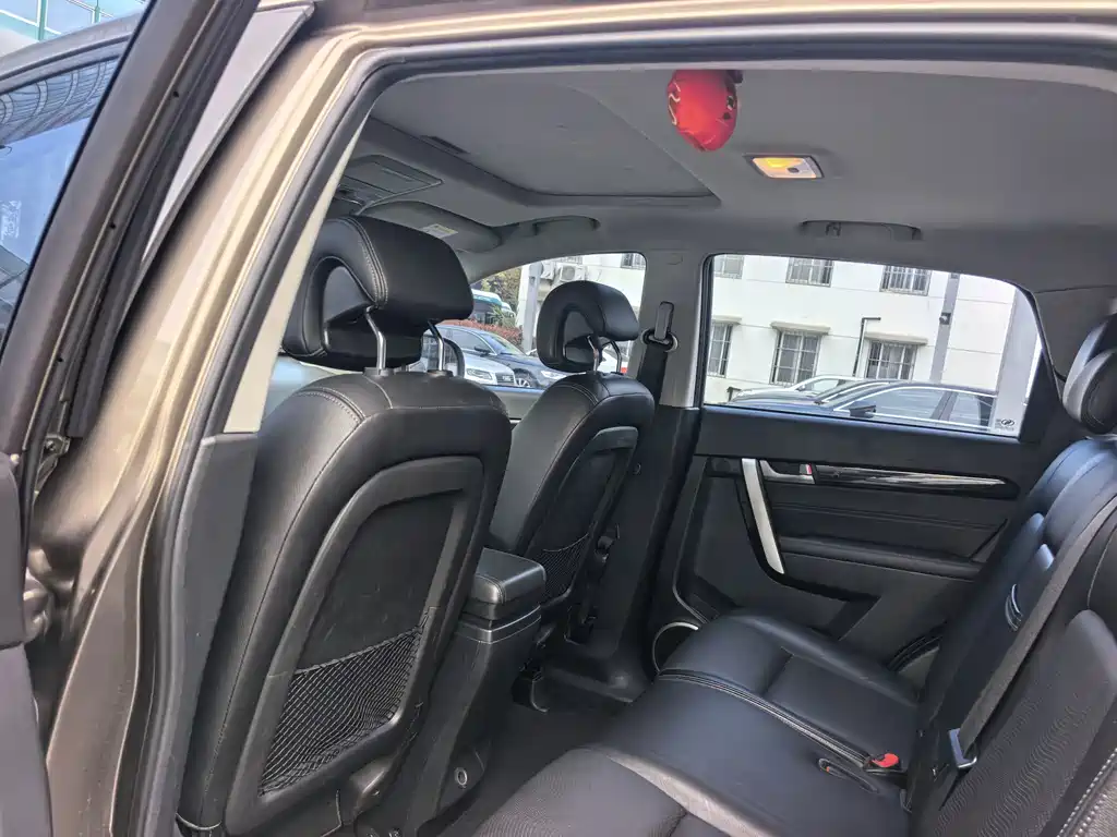 Chevrolet Captiva — миниатюра 18