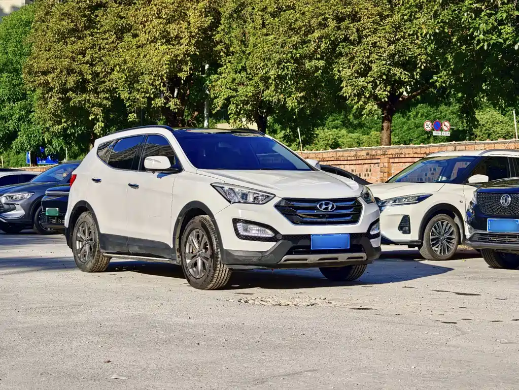 Hyundai Santa Fe — миниатюра 3