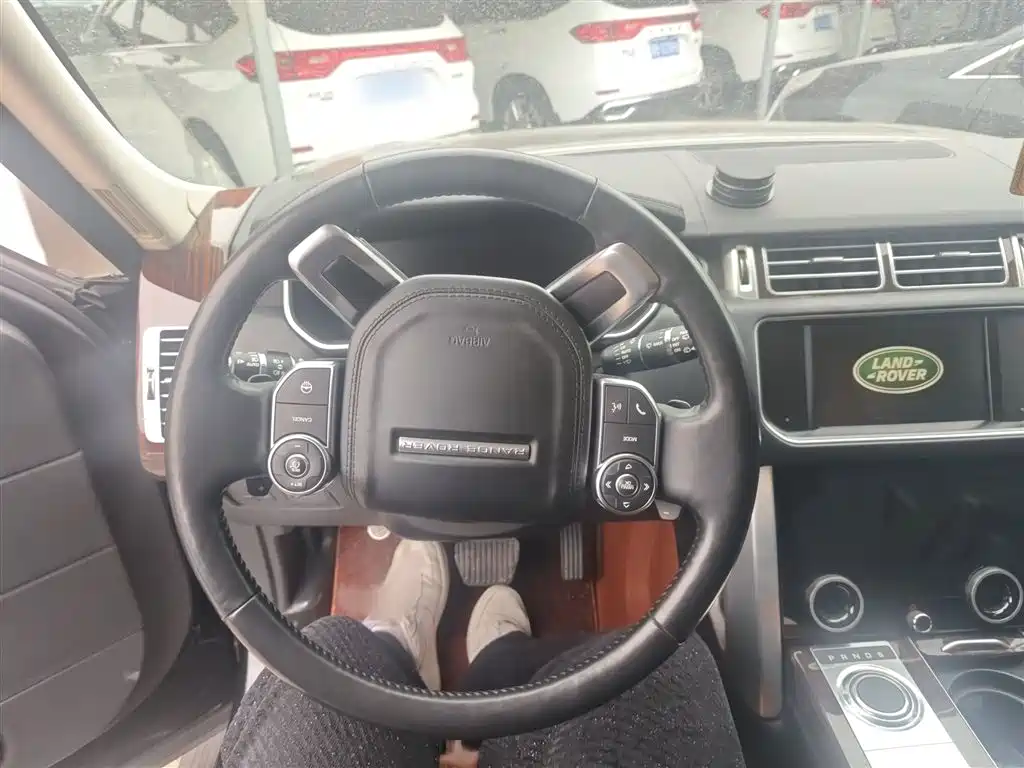 Land Rover Range Rover 2016 3.0 SC V6 Vogue SE Long Wheelbase
