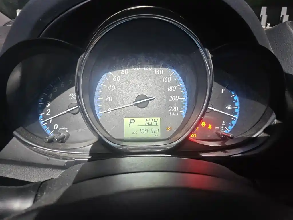 Toyota Yaris L — миниатюра 7